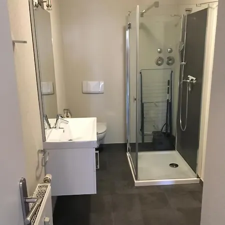 Strandeck - Inklusive Strandkorb In Den Sommermonaten * Goehren (Ruegen)